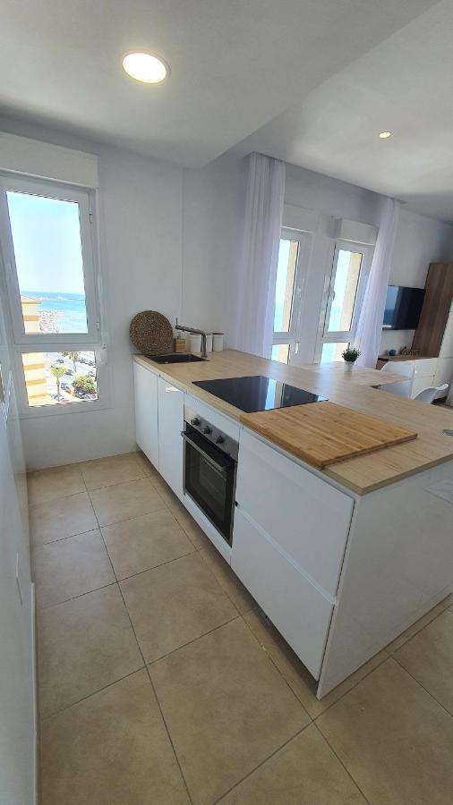 בנאלמדנה Beachfront-Parque Paloma-Modern-Panoramic Views! מראה חיצוני תמונה