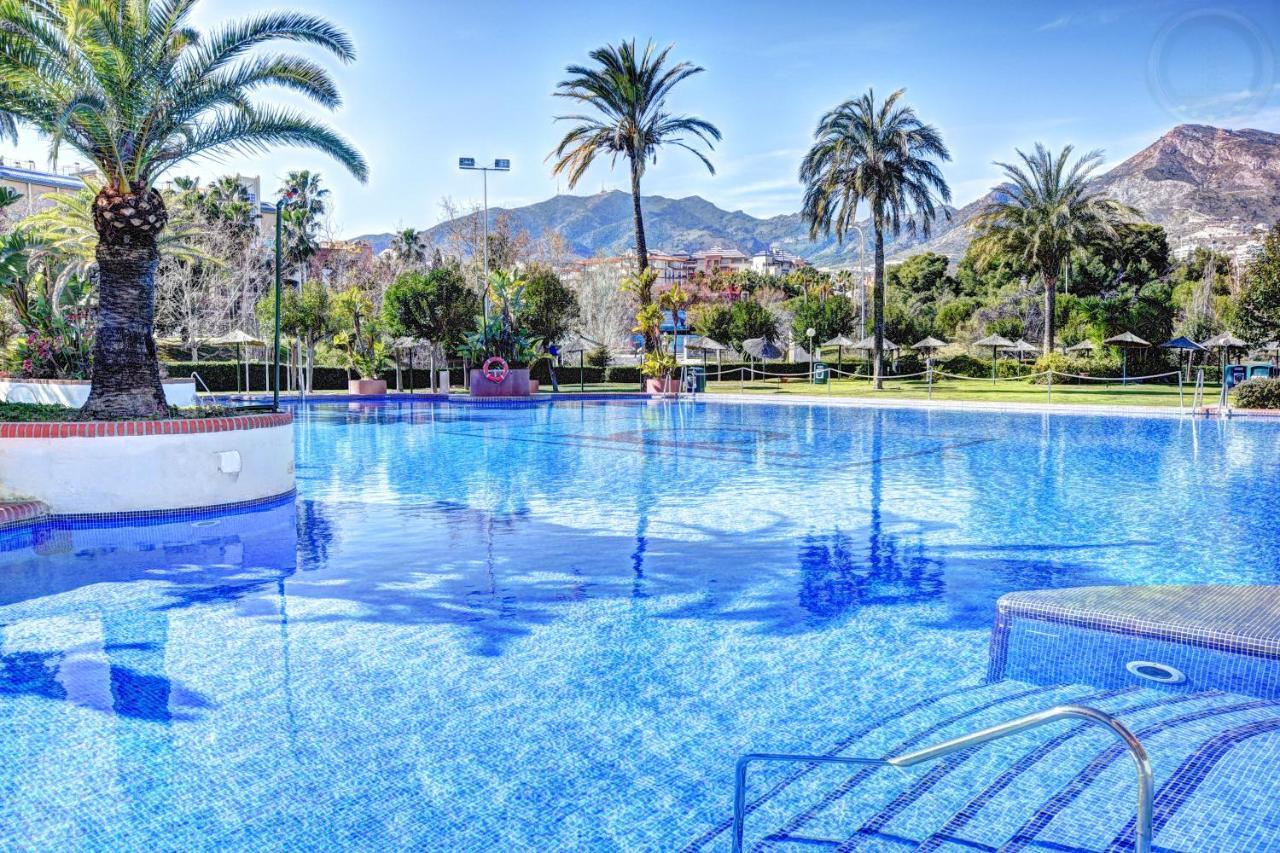 בנאלמדנה Beachfront-Parque Paloma-Modern-Panoramic Views! מראה חיצוני תמונה